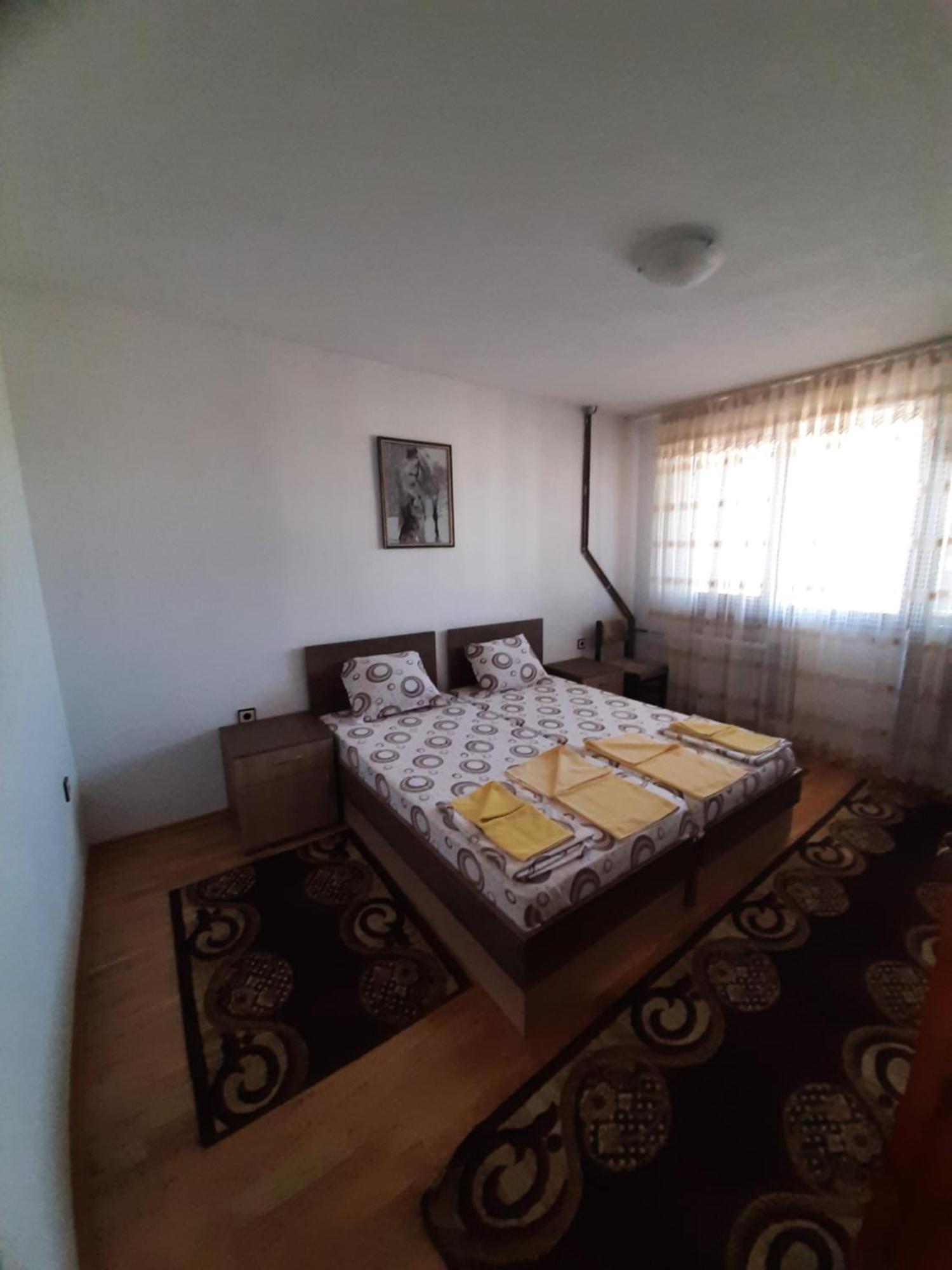 Къща За Гости Петрови Primorsko Habitación foto