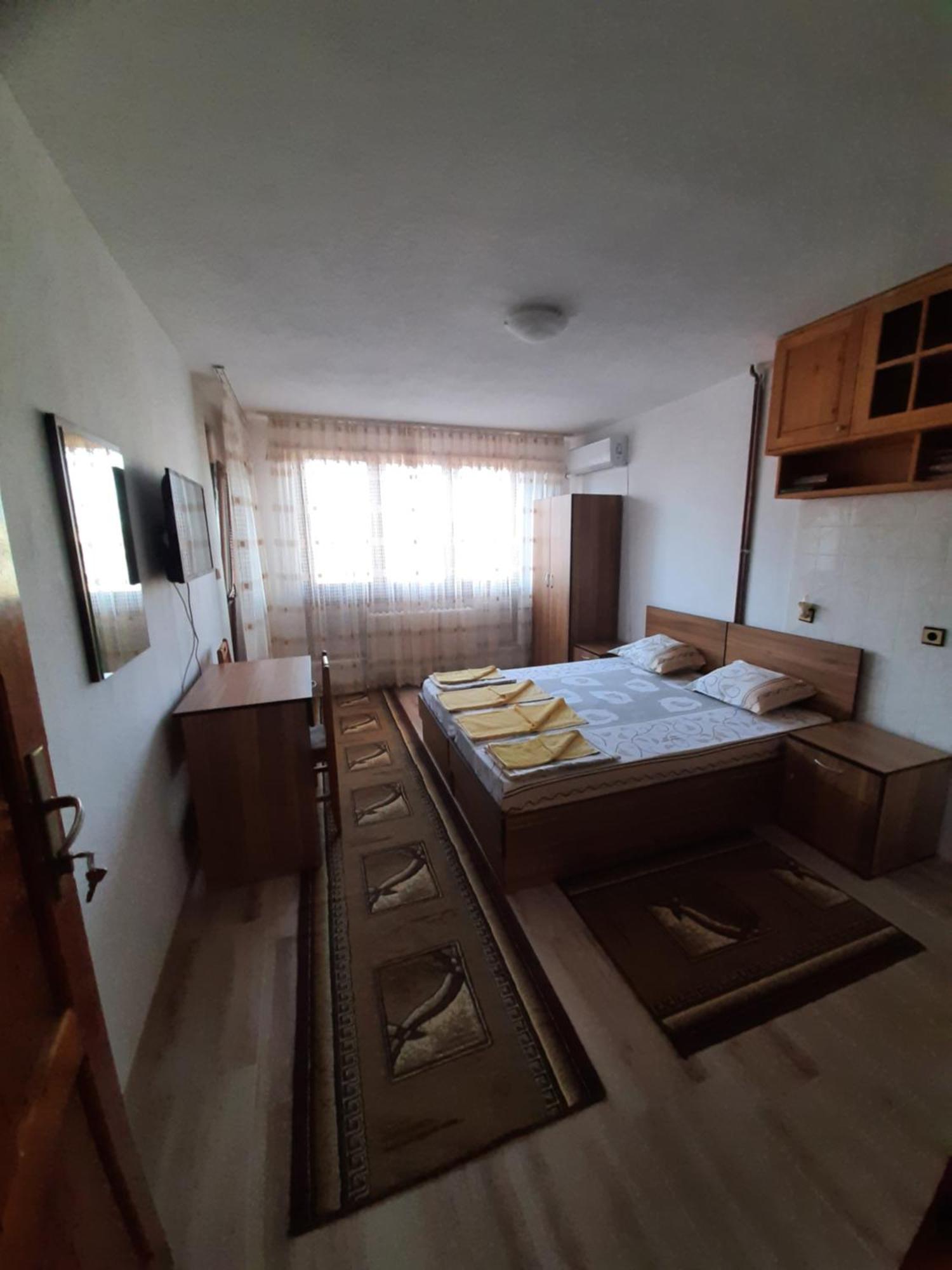Къща За Гости Петрови Primorsko Habitación foto